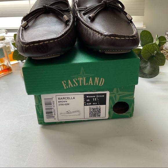 SOLD Eastland Marcella Loafer Brown Size 11 - Picture 6 of 10